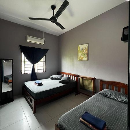 Taiping Homestay Husna Afina ภายนอก รูปภาพ