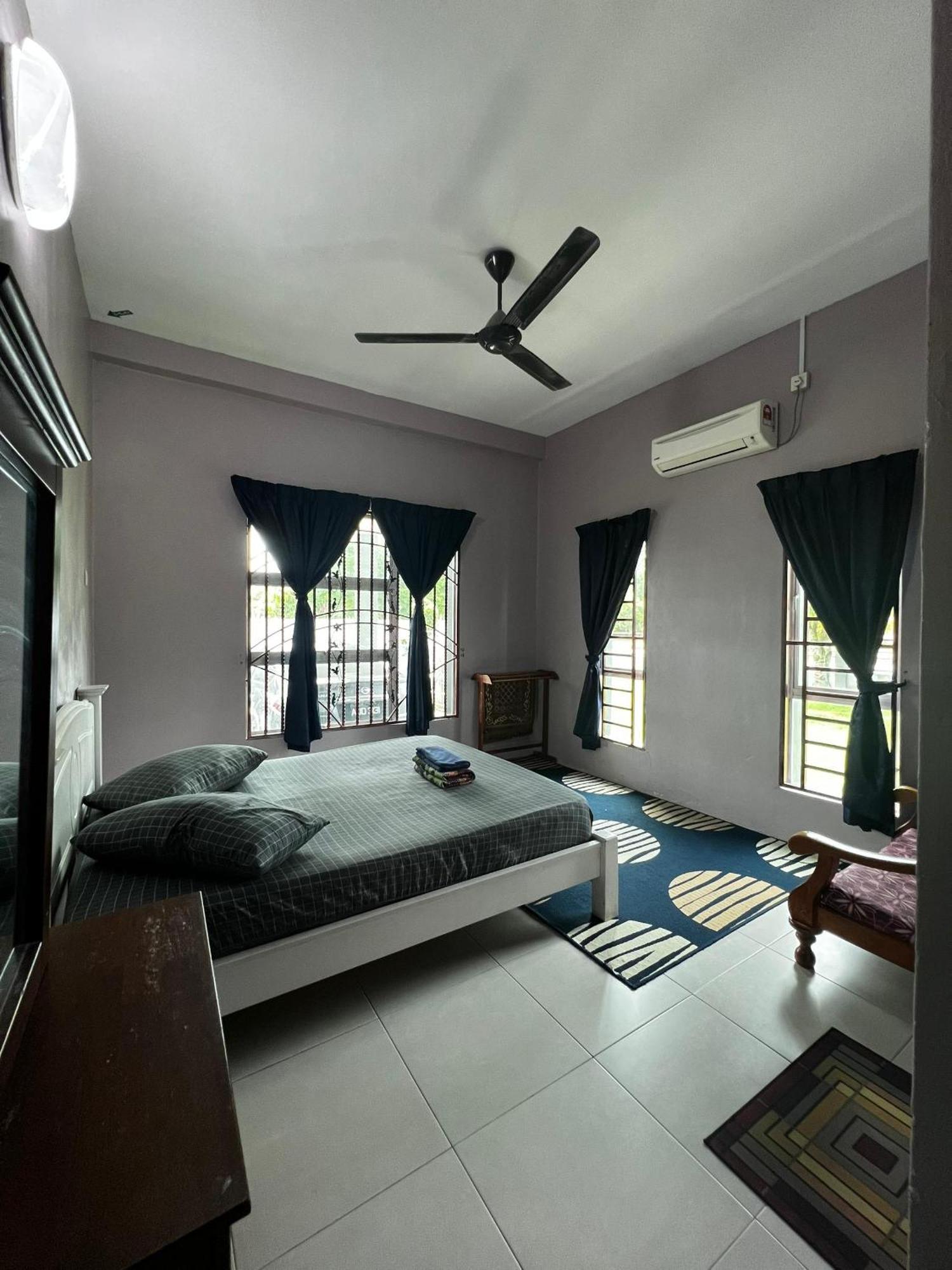 Taiping Homestay Husna Afina ภายนอก รูปภาพ