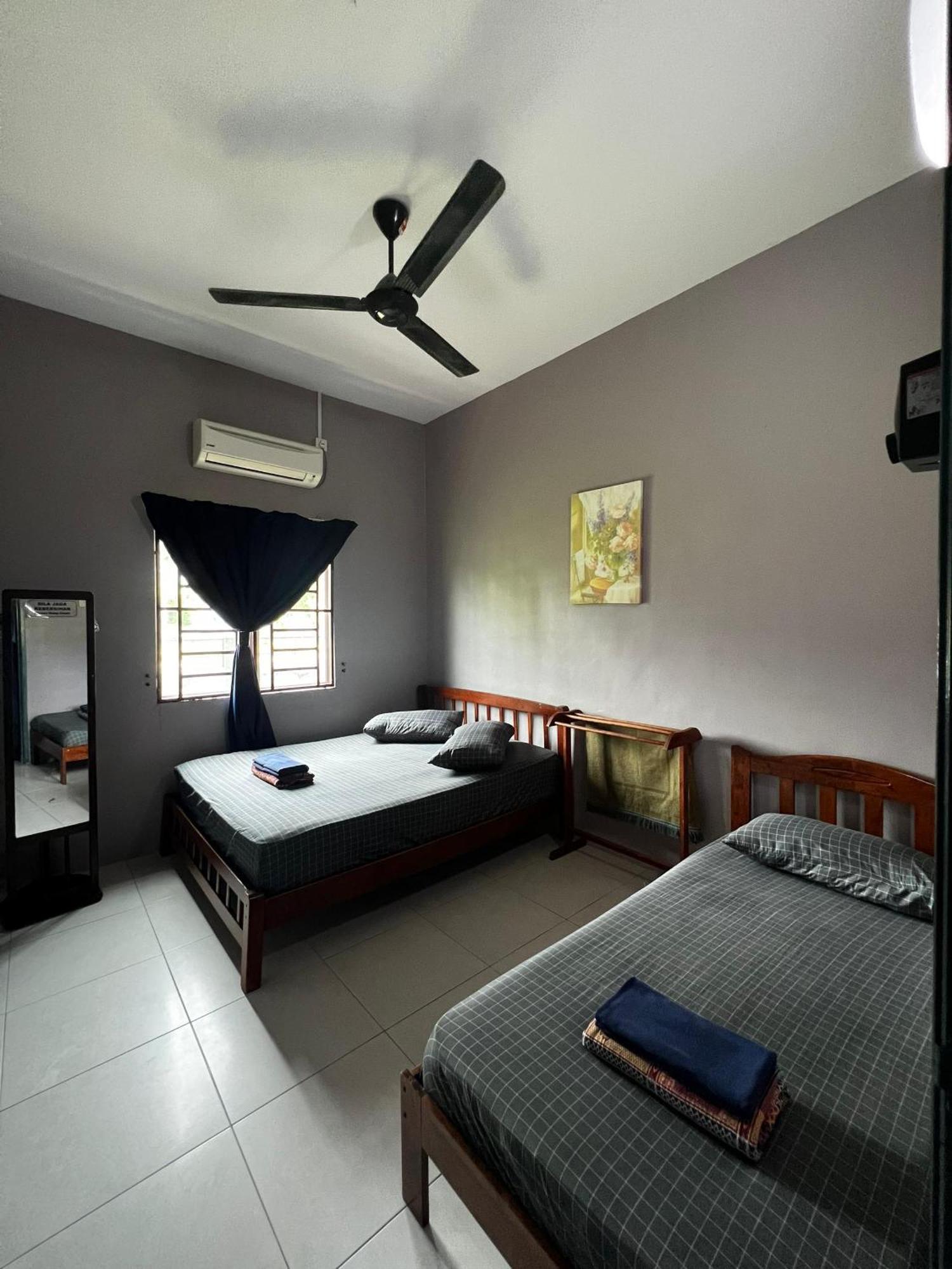 Taiping Homestay Husna Afina ภายนอก รูปภาพ
